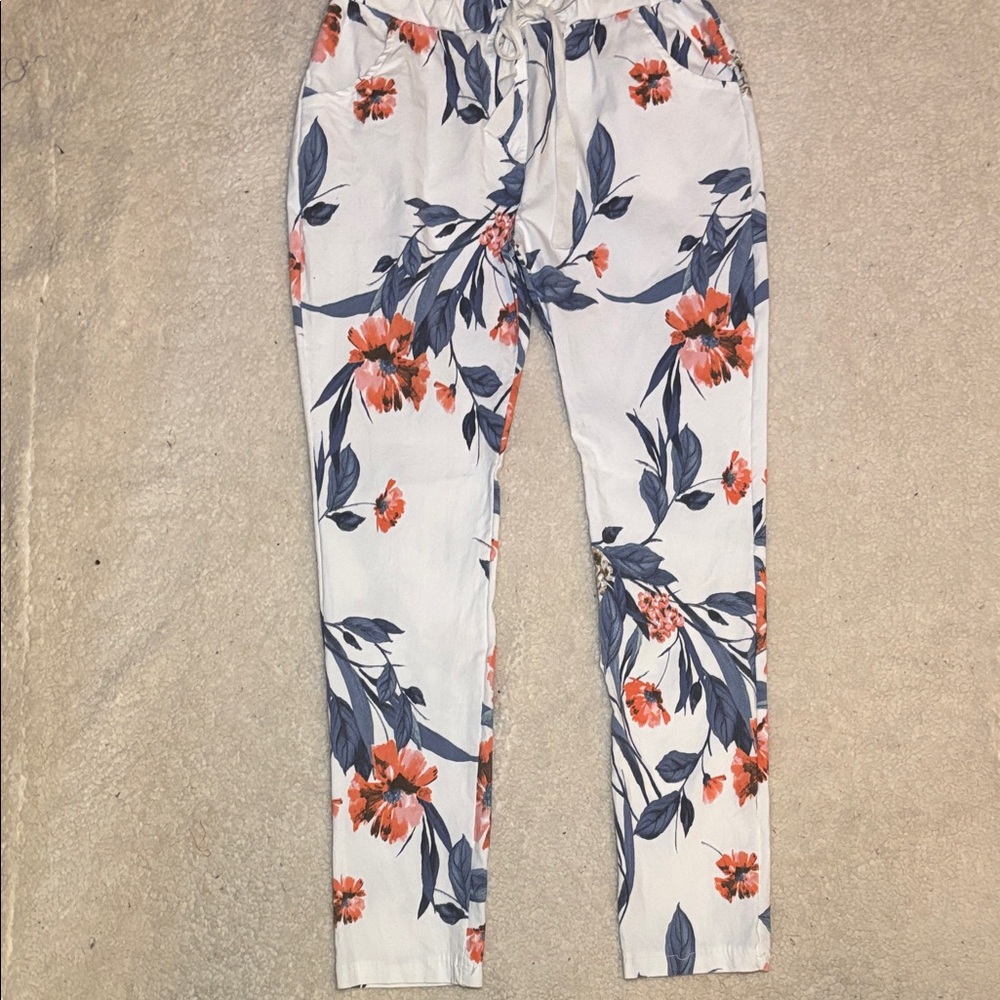 Bella Amore Floral Drawstring Pants S / M